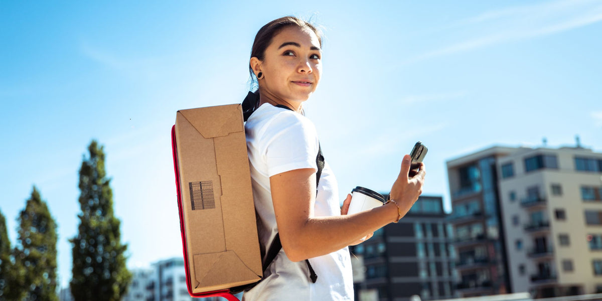 PIKAPAK | The first parcel backpack - transport parcels easily!